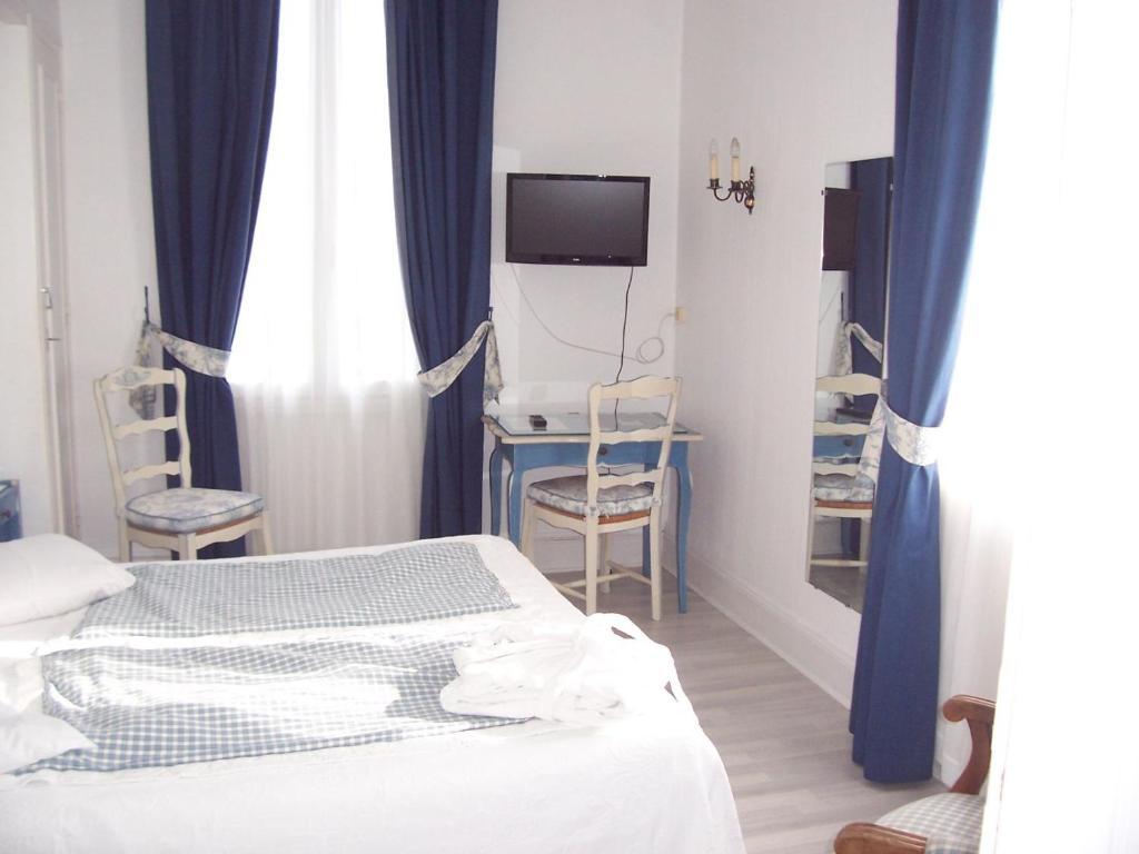 Hotel Beausejour บาร์โบตอง-เลส์-แตมส์ ภายนอก รูปภาพ